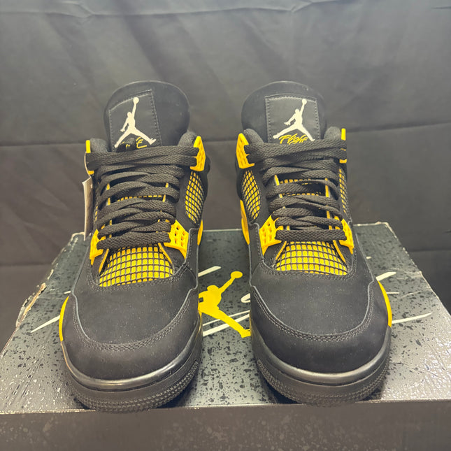Pre-Owned Jordan 4 Retro Thunder (2023)