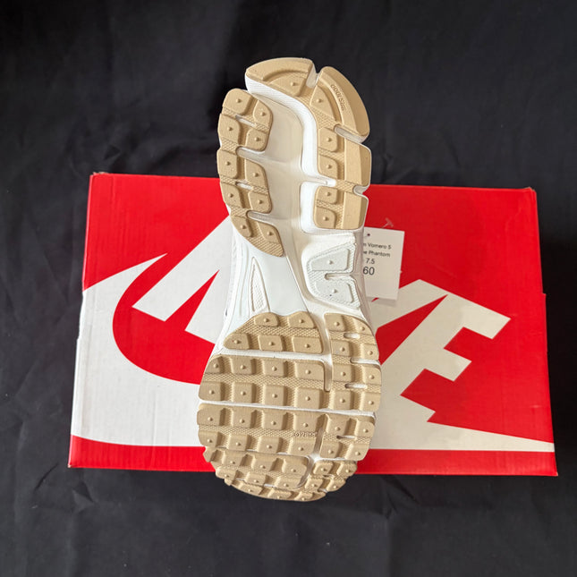 Nike Zoom Vomero 5 Light Bone Phantom – WiscKicks