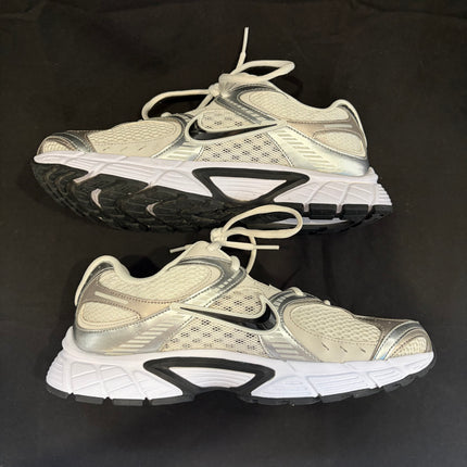 Nike V5 RNR White Vast Grey College Grey Black - WiscKicks