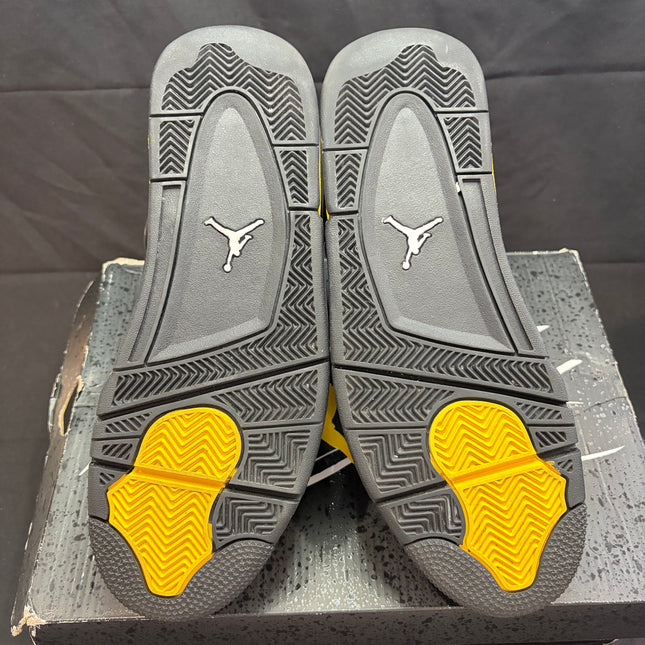 Pre-Owned Jordan 4 Retro Thunder (2023)