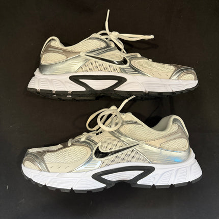 Nike V5 RNR White Vast Grey College Grey Black - WiscKicks