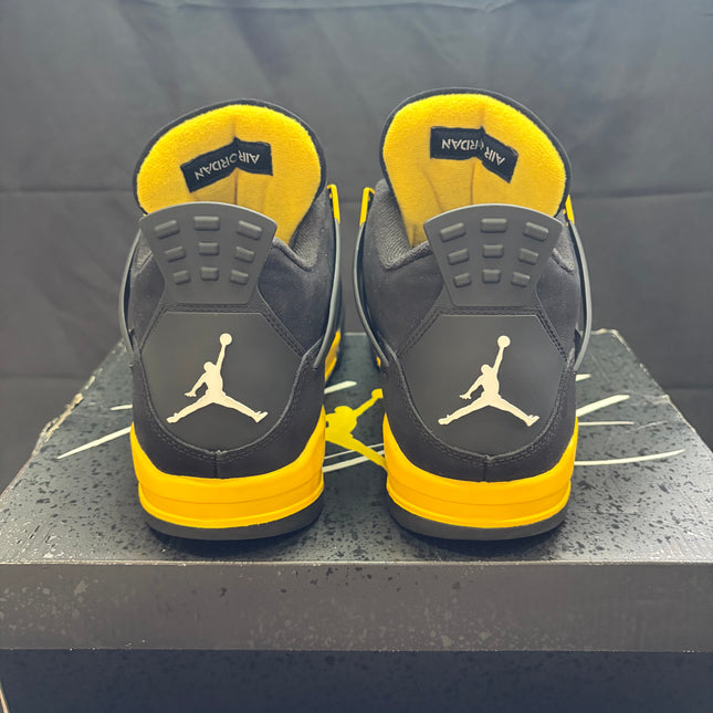 Pre-Owned Jordan 4 Retro Thunder (2023)