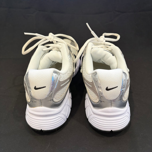Nike V5 RNR White Vast Grey College Grey Black - WiscKicks