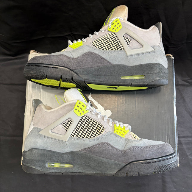 Jordan 4 Retro SE 95 Neon